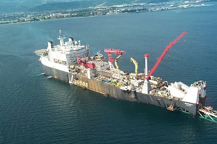Nearshore pipelay by Solitaire