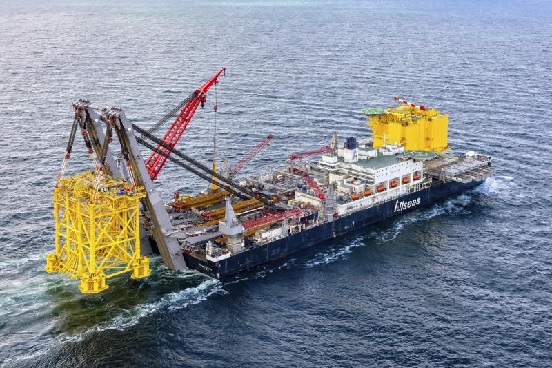 BorWin epsilon topsides and jacket transport to installation site